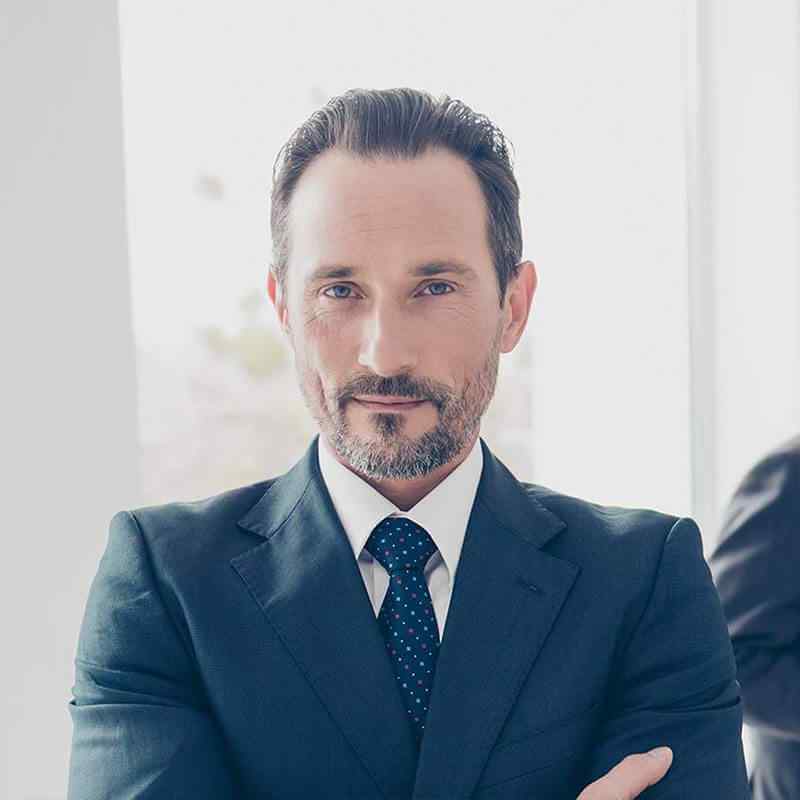 https://www.licenciasmunicipales.pe/wp-content/uploads/2019/04/img-people-06.jpg